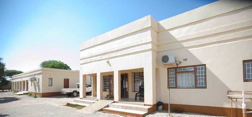 קסנה Nkanga Hotel מראה חיצוני תמונה