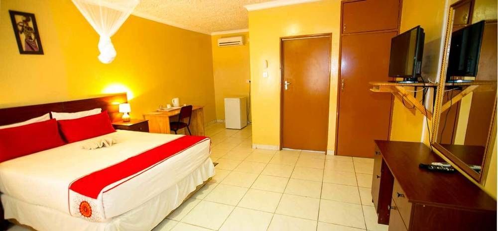 קסנה Nkanga Hotel מראה חיצוני תמונה